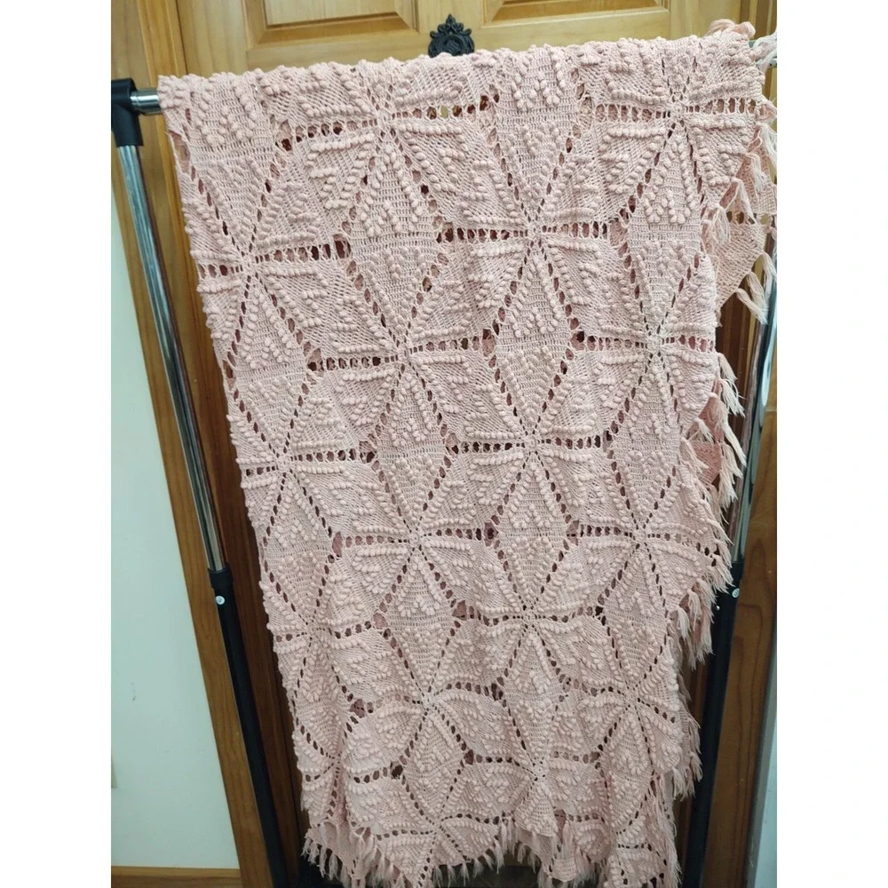 Vintage Handmade Crochet Baby Pink Coverlet Bedspread 87